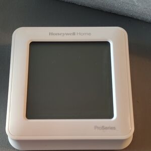 Honeywell Home ProSeries Thermostat